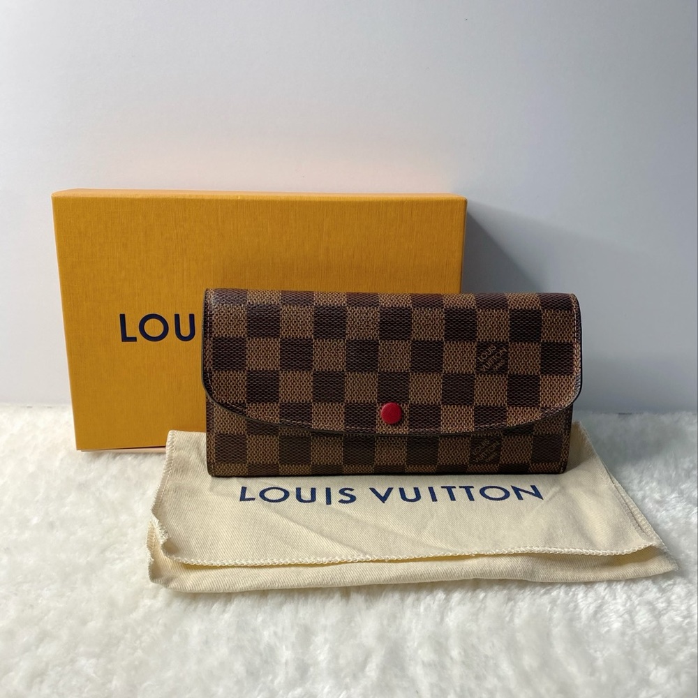LOUIS VUITTON EMILIE WALLET DE CANVASS (RED INTERIOR)
